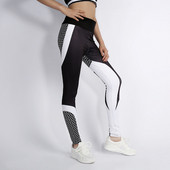 Спортен дамски клин в интересен десен