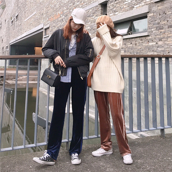 Μοντέρνα παντελόνια σε τρία χρώματα