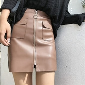 Κομψή φούστα από οικολογικό δέρμα με μπροστινό φερμουάρ και τσέπες
