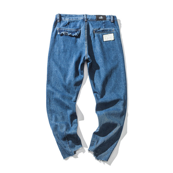 Τα casual τζιν ανδρικά με εκτύπωση πίσω