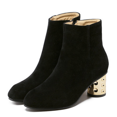 Актуални дамски боти от еко кожа с ексцентричен ток