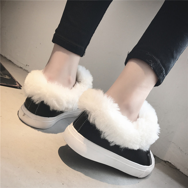 Περιστασιακές γυναικείες μπότες με ρουφηξιά σε τρία χρώματα