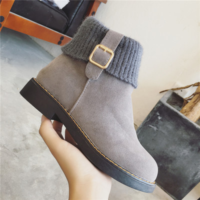 Περιστασιακές μπότες γυναικών με επίπεδη σόλα σε μαύρο και γκρι χρώμα