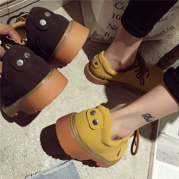 Γυναικεία παπούτσια με δύο χρωματικούς δεσμούς