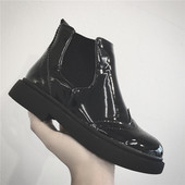 Ежедневни дамски боти в черен цвят, два модела 