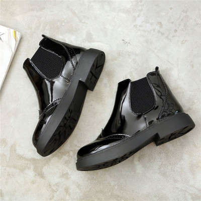 Ежедневни дамски боти в черен цвят, два модела 