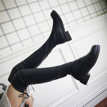 Стилни дамски ботуши-чизми с равна подметка и връзки в черен цвят 