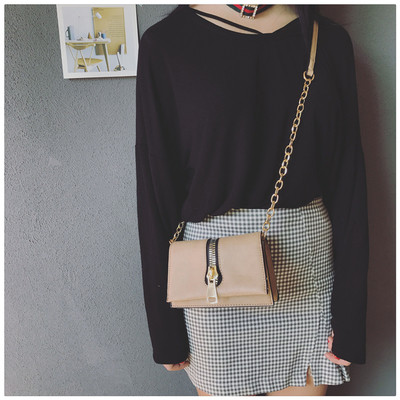 Μίνι τσάντα κυρίες με μεταλλική αλυσίδα και μεγάλο φερμουάρ