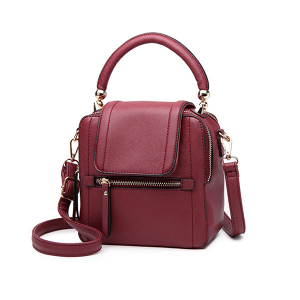 Τσάντα γυναικών με δύο λαβές σε τρία χρώματα