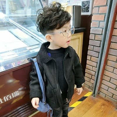 Κομψά σορτς για αγόρια σε μαύρο και καφέ χρώμα