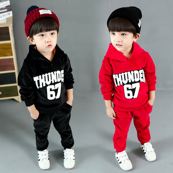 Αθλητικό σετ δύο επιπέδων με επιγραφή δύο χρωμάτων