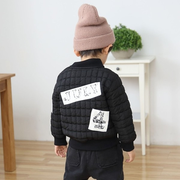 Αθλητικό παχύ χειμωνιάτικο παιδικό μπουφάν για αγόρια με εκτύπωση σε τρία χρώματα