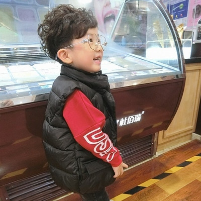 Ежедневно спортно елече за момчета в няколко цвята 