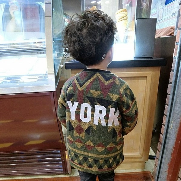 Βρεφικό παλτό για αγόρια με επιγραφή