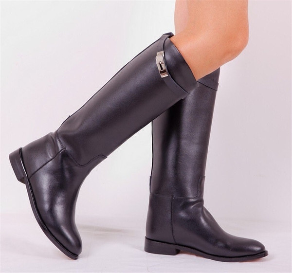 Ежедневни дамски ботуши от мека еко кожа с малък ток 