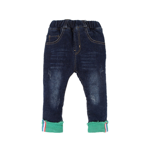 Παιδικά χοντρά τζιν κατάλληλα για χειμώνα για αγόρια με ενδιαφέρον στρίφωμα σε ελαφρύ και σκούρο χρώμα
