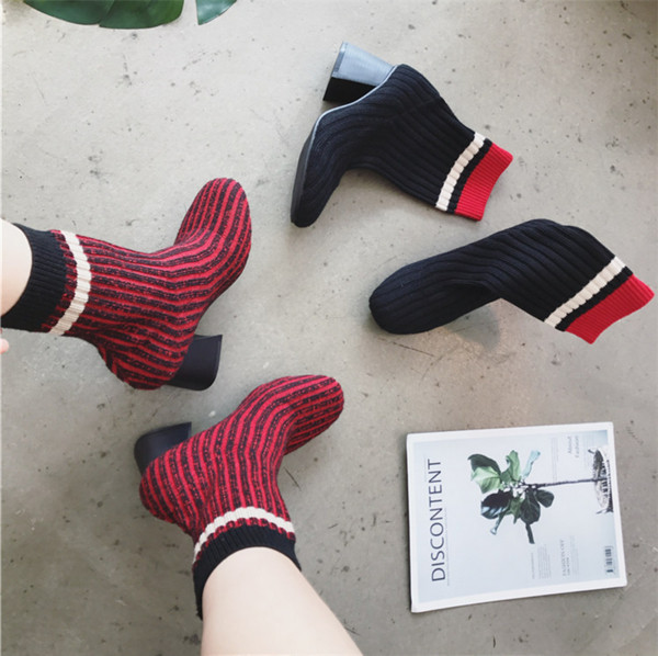 Καθημερινά πολύ μοντέρνα γυναικεία παπούτσια υψηλών τακουνιών με ζεστή επίστρωση σατέν