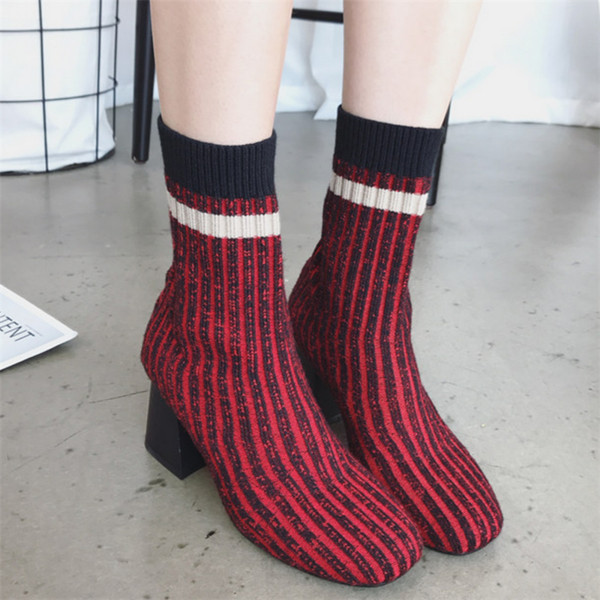 Καθημερινά πολύ μοντέρνα γυναικεία παπούτσια υψηλών τακουνιών με ζεστή επίστρωση σατέν