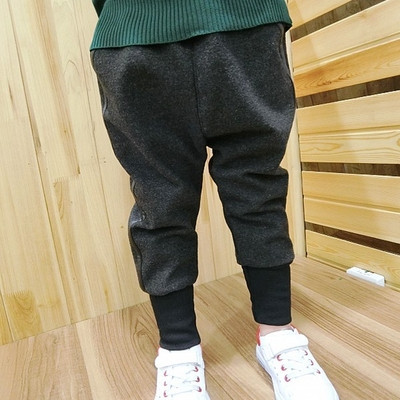 Καθημερινά και αθλητικά παντελόνια για αγόρια σε δύο χρώματα