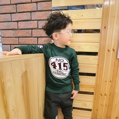 Φθινόπωρο-χειμωνιάτικο πουλόβερ μωρών με κολάρο σε σχήμα O για αγόρια σε κόκκινο και πράσινο χρώμα