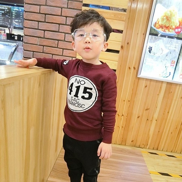 Φθινόπωρο-χειμωνιάτικο πουλόβερ μωρών με κολάρο σε σχήμα O για αγόρια σε κόκκινο και πράσινο χρώμα