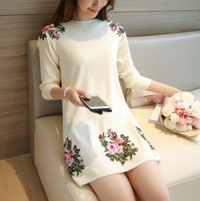 Καθημερινή κυρία φόρεμα με floral μοτίβα σε διάφορα χρώματα