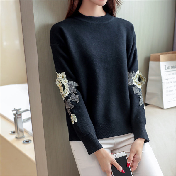 Γυναικεία πουλόβερ με κολάρο σε σχήμα O με κεντήματα σε διάφορα χρώματα