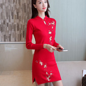 Αθλητικό-κομψό φόρεμα με floral μοτίβα σε τέσσερα χρώματα