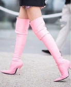 Дамски актуалнйи ботуши тип "чизми" с висок тънък ток