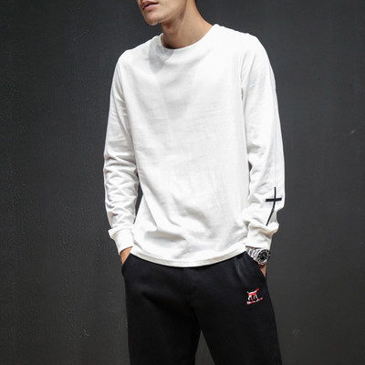 Мъжка блуза с дълъг ръкав с апликация и надпис на гърба