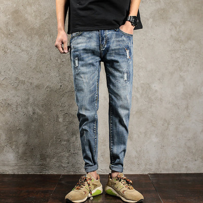 Κομψά τζιν ανδρικά κομψά για την άνοιξη και το φθινόπωρο