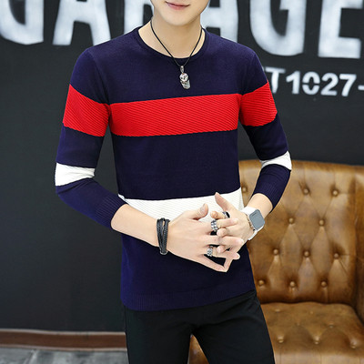 Κομψό πουλόβερ των ανδρών σε τρία χρώματα