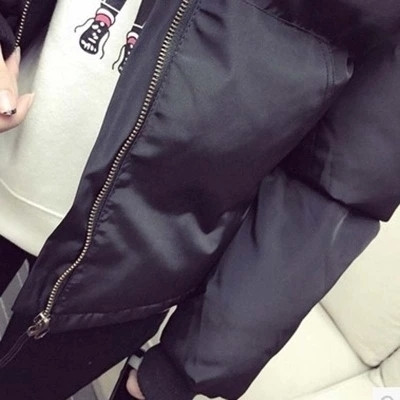 Спортно дамско зимно яке,скъсен модел в два цвята 