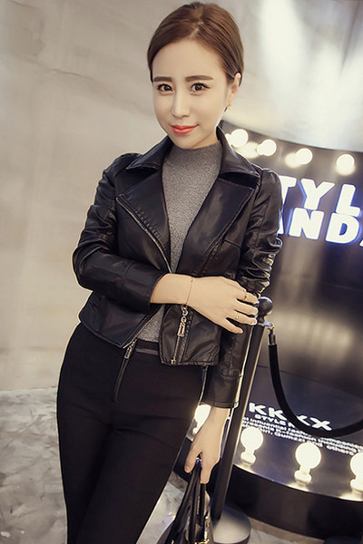 Модерно дамско яке от еко кожа,скъсен модел с декоративен цип на гърба