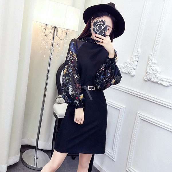 Κομψό φόρεμα με φαρδιά μανίκια