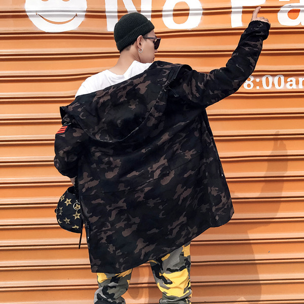 Μακρύ χειμωνιάτικο σακάκι χειμωνιάτικου χειμώνα με μανίκι σε δύο χρώματα