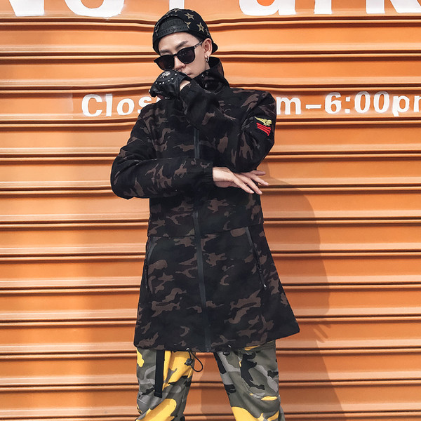 Μακρύ χειμωνιάτικο σακάκι χειμωνιάτικου χειμώνα με μανίκι σε δύο χρώματα