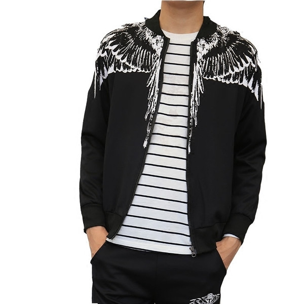 Мъжки спортен екип от две части, с имитираща апликация криле в  черен,бял и син цвят