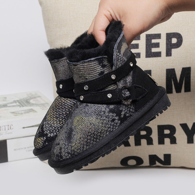 Κομψές μπότες μωρών - πολύ ζεστές, σε δύο σχέδια και διαφορετικά χρώματα