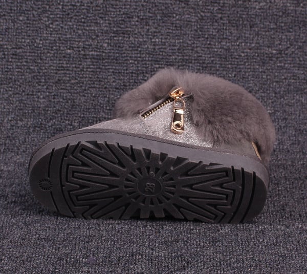 Παιδικές μπότες για κορίτσια με χνούδι και φερμουάρ, σε πολλά χρώματα