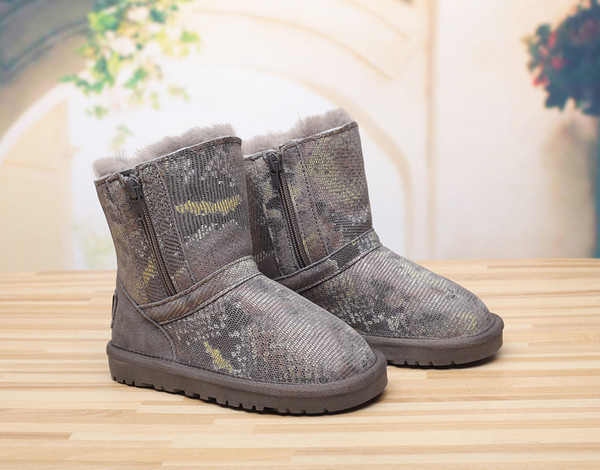 Ζεστά αγόρια για κορίτσια σε πολλές αποχρώσεις