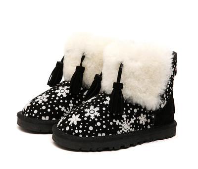 Μοντέρνα μωρά για κορίτσια με χνούδι και φούντα σε πολλά χρώματα