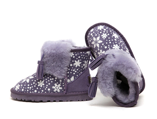 Μοντέρνα μωρά για κορίτσια με χνούδι και φούντα σε πολλά χρώματα