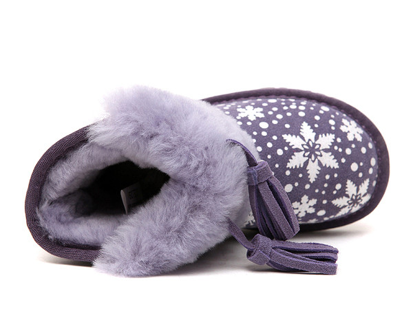 Μοντέρνα μωρά για κορίτσια με χνούδι και φούντα σε πολλά χρώματα