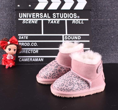 Παιδικές μπότες για κορίτσια με επίπεδη σόλα σε δύο αποχρώσεις