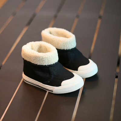 Καθημερινές καλοκαιρινές μπότες για κορίτσια και αγόρια