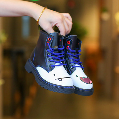 Παιδιά αγόρια για αγόρια και κορίτσια με μια εικόνα