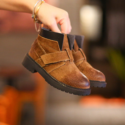 Παιδικές μπότες για κορίτσια σε τρία χρώματα