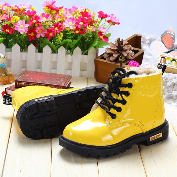 Κυβικά αγόρια για κορίτσια και αγόρια σε διάφορα χρώματα