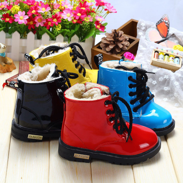 Κυβικά αγόρια για κορίτσια και αγόρια σε διάφορα χρώματα